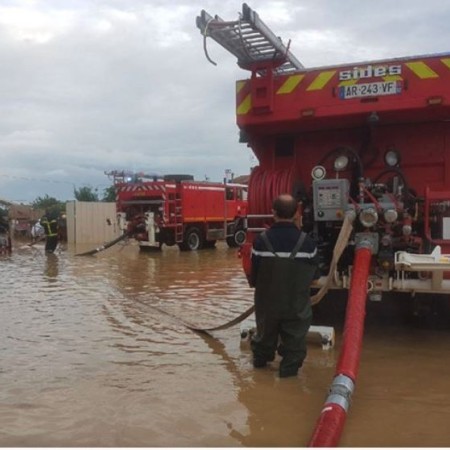 pompiers inondations.JPG