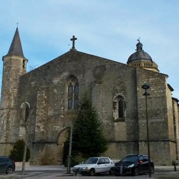 église vic.jpg