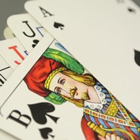 cards-684004__180.jpg