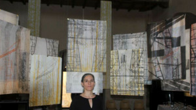Les élèves découvrent l’exposition de Blandine Galtier