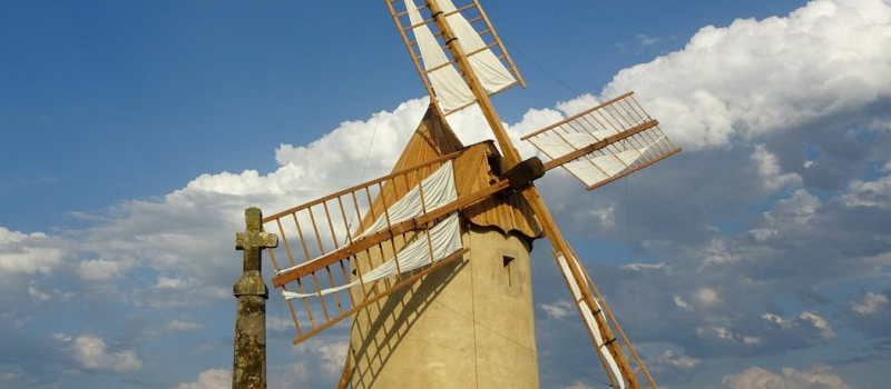 La première farine,  depuis plus d'un siècle ,  a été moulue à Durban 