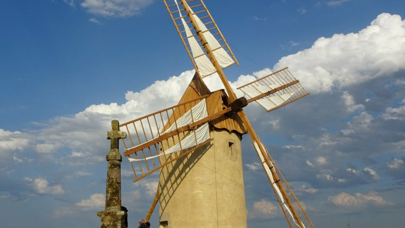 La première farine,  depuis plus d'un siècle ,  a été moulue à Durban 