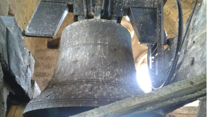 A toute volée les cloches de l'église Sainte Marie ont carillonné