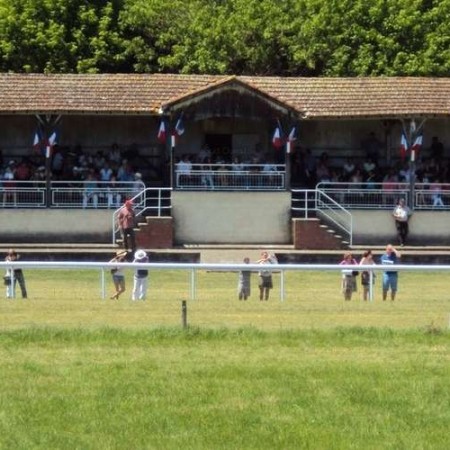 lhippodrome-de-flaran.jpg