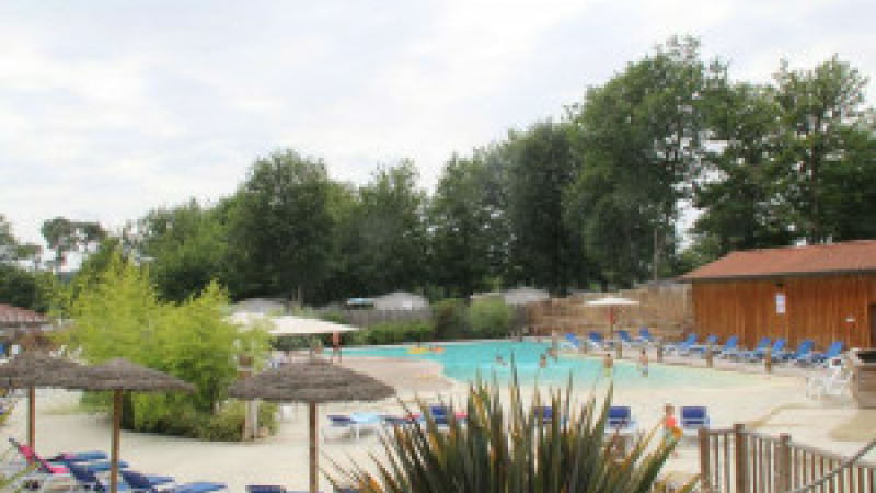 Au camping les Rives du lac,  les détentes alternent avec les ferias 
