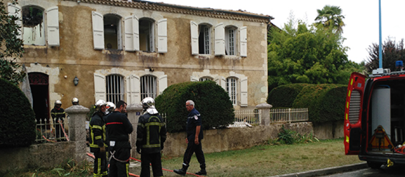 Important incendie Une maison totalement détruite