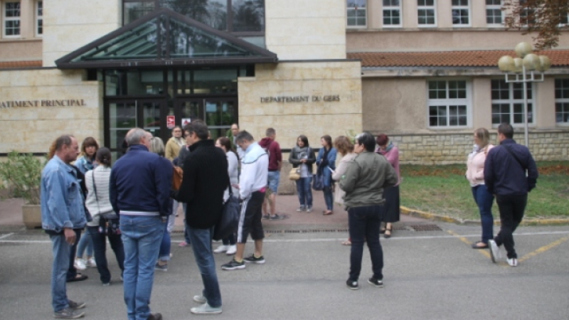 Les grévistes du CHS à la rencontre des élus départementaux