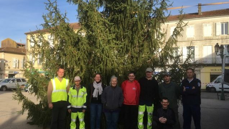 La Ville recherche son prochain sapin de Noël pour la place d’Astarac