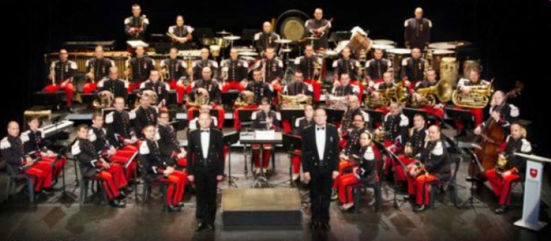 Un beau concert caritatif donné par la musique des parachutistes de Toulouse