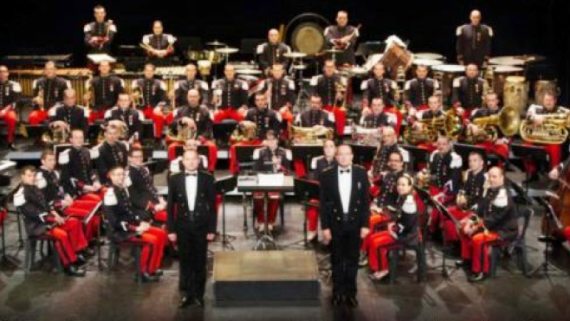 Un beau concert caritatif donné par la musique des parachutistes de Toulouse