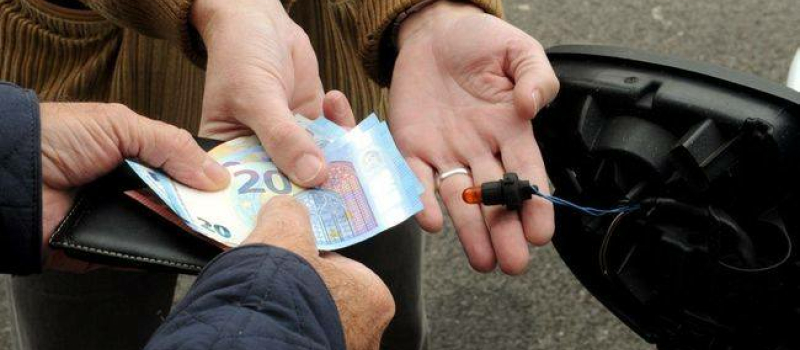 Escroquerie au rétroviseur cassé le Gers à nouveau touché par ce phénomène,