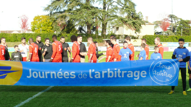 Football : Auch avait la tête ailleurs