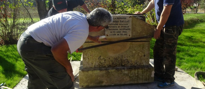 Une commémoration exceptionnelle après le déplacement du monument aux morts 
