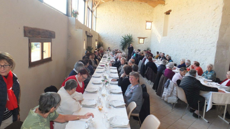 Le Club Amitié et Loisirs à la Ferme-auberge de Terre Blanche