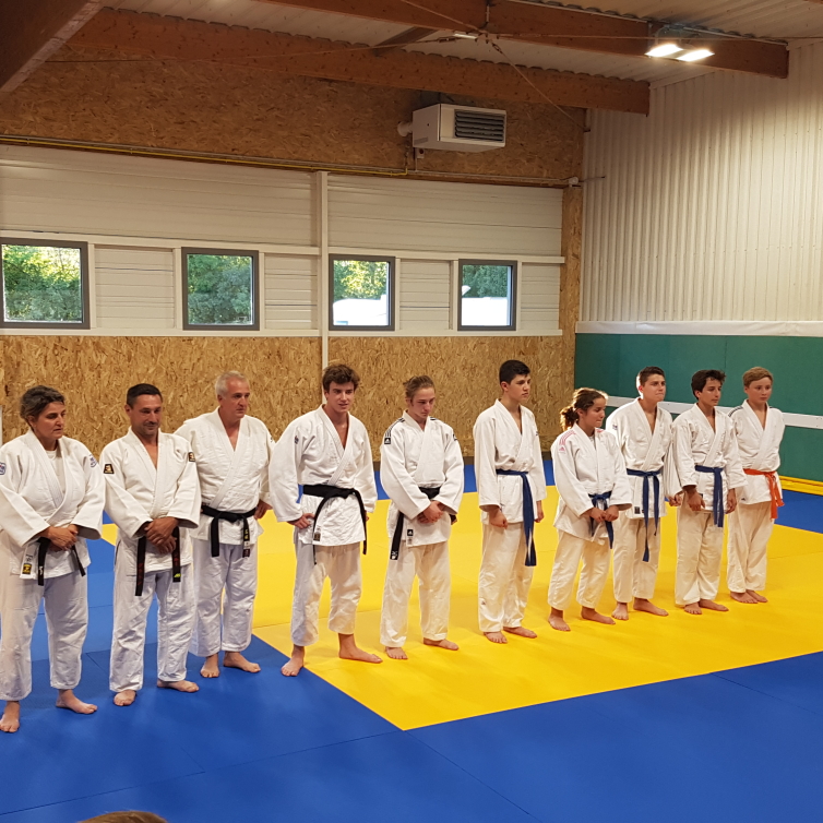 Inauguré le 22 septembre 2018 lors de la fête du sport, le nouveau dojo aménagé dans une partie de l'ex Point Vert rebaptisé Salle Omnisports.