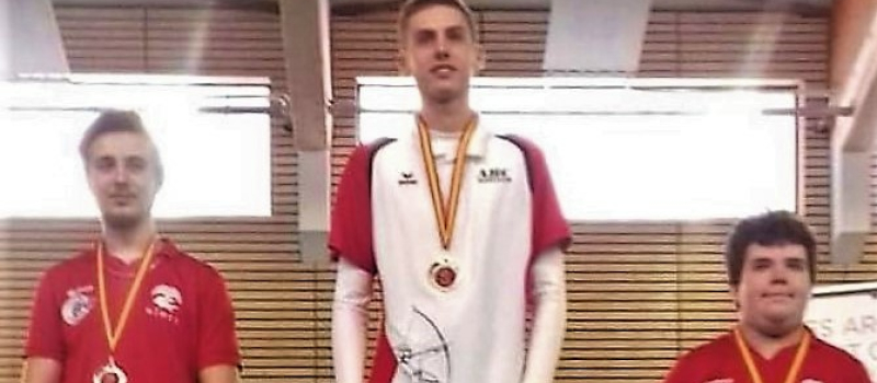 Un Champion Régional de tir à l'arc en salle