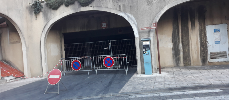 Des véhicules brûlés au parking souterrain de la Treille, à Auch