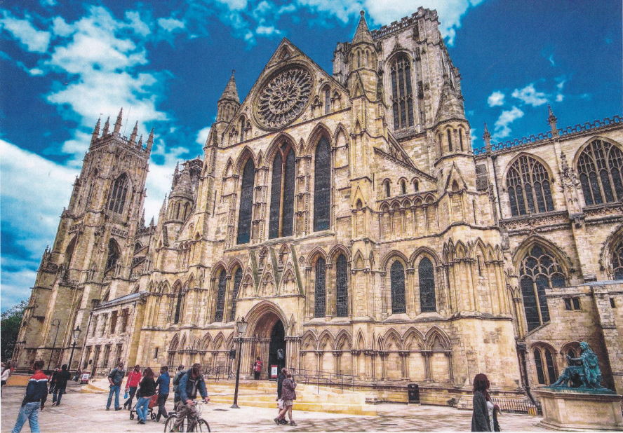 York Minster : une imposante cathédrale anglaise, à York, dans le nord de l'Angleterre.