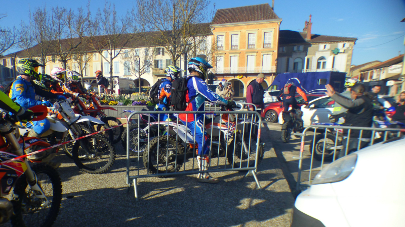 Beau succès de la Baguenaude moto