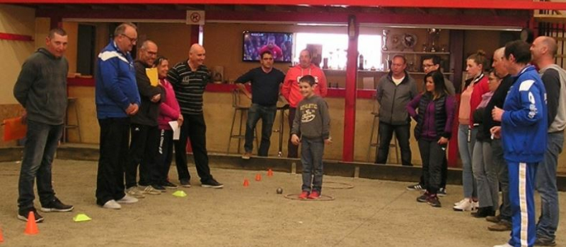 Pétanque : Formation d'initiateurs.