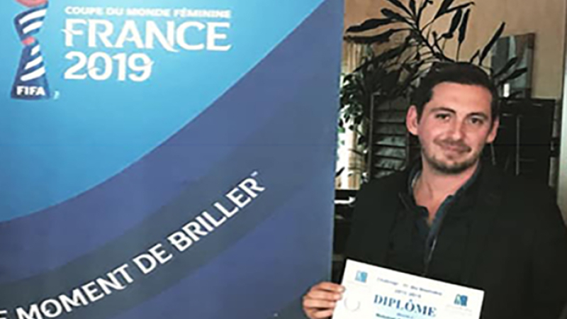 FCM  Julien Lafargue à l' honneur
