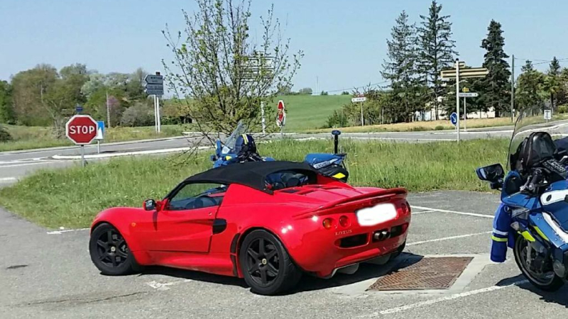 Beaucoup trop vite sur la route des vacances