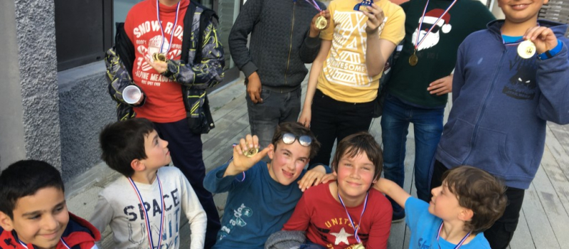 Echecs Auch : 3 équipes de  jeunes brillent à Toulouse 