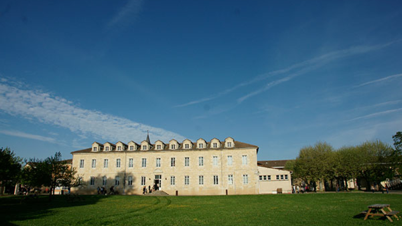 Joyeux anniversaire au Lycée Bossuet