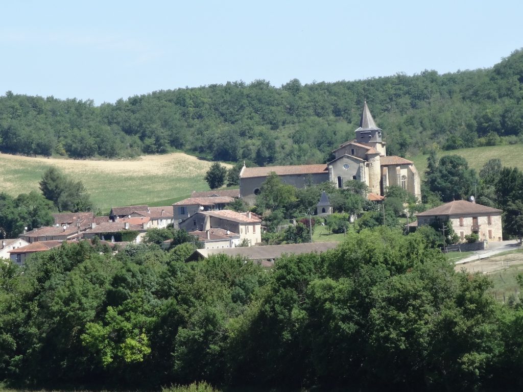 L'abbatiale vue du sud-est - Photo DR