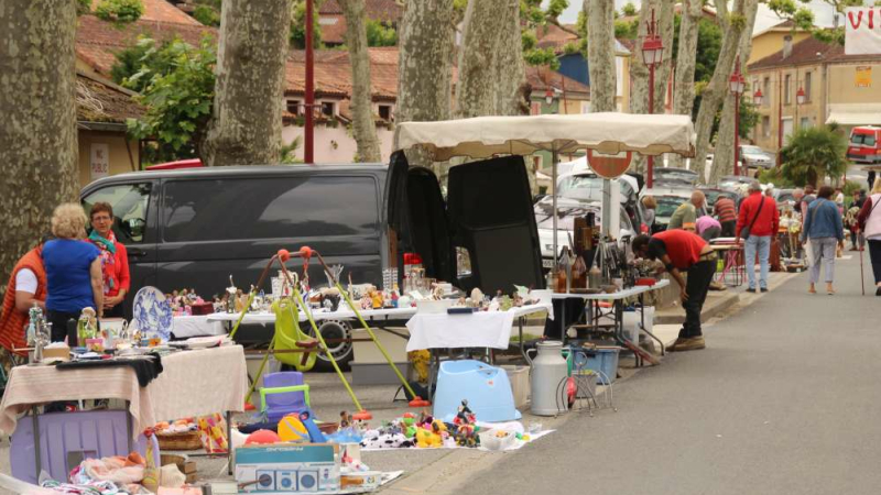 Foire à la brocante et vide-greniers