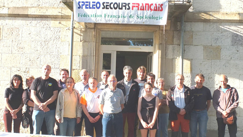 Spéléo-Secours Français : un stage de gestion du sauvetage