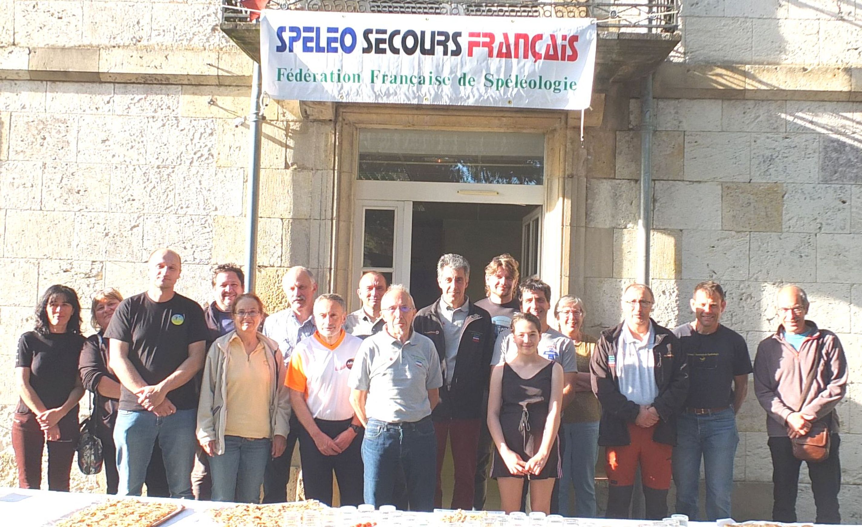 La photo de groupe pour se souvenir de ce stage.