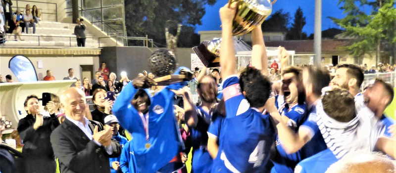 La coupe pour Fleurance.
