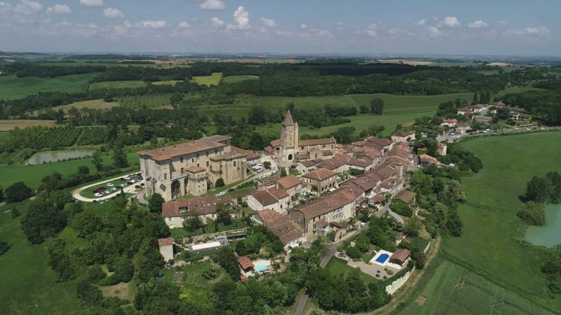 Eclats de voix délocalisé dans un cadre superbe : le château de Lavardens