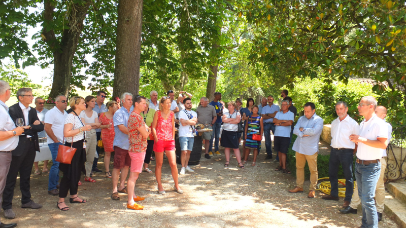 Les Vignerons Coopérateurs font un détour par le Château de Cassaigne