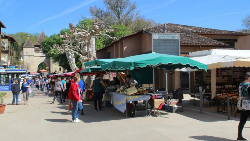 Marché nocturne