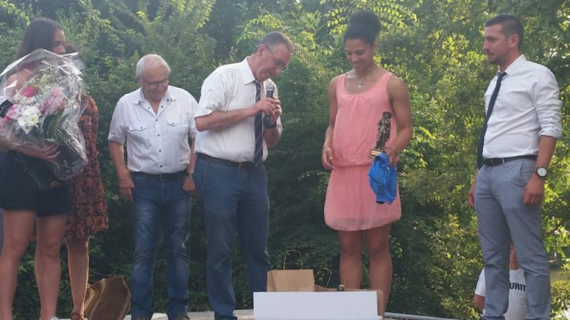 Valérie Gauvin, reine de la fête du lac
