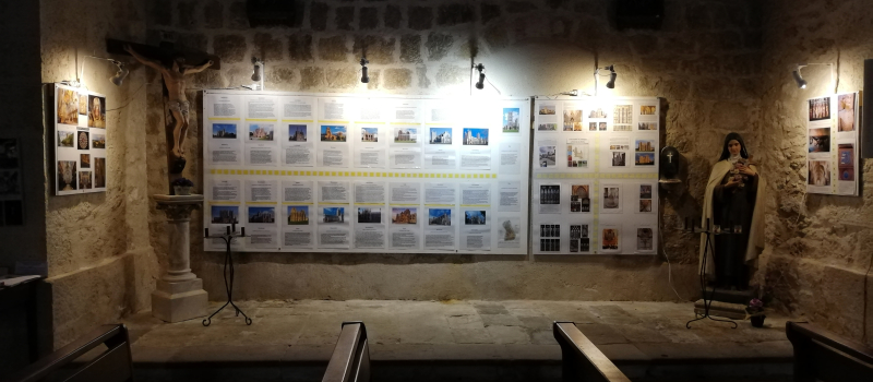Exposition sur les cathédrales gothiques.