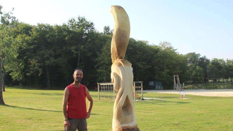 Rico, le sculpteur sur bois était au lac de l’Uby