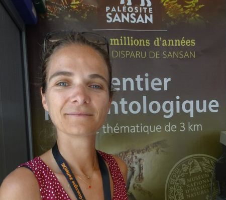 Laurence Darées, guide conférencière bilingue du site de Sansan