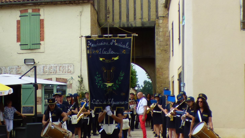 Une  fête locale toute en musique