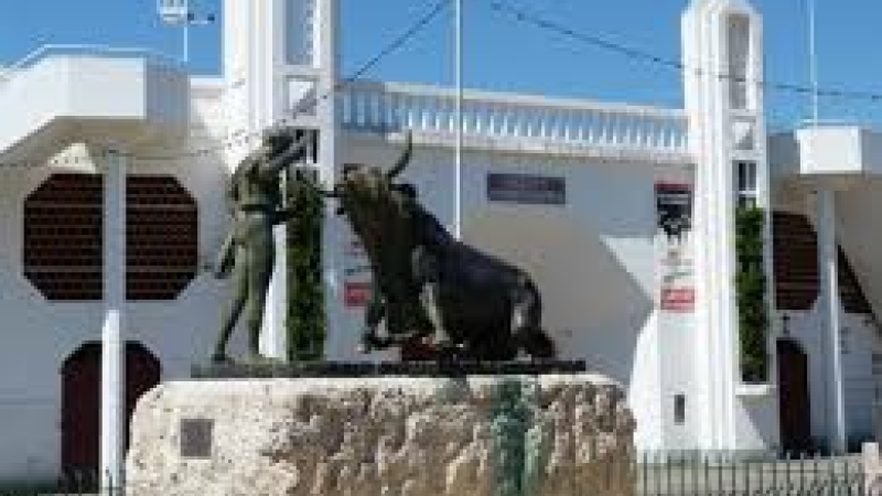 La "MONUMENTAL" en Vic, château en Espagne ?