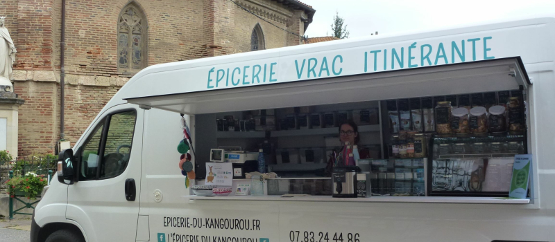 Tel le kangourou, venez avec votre poche !