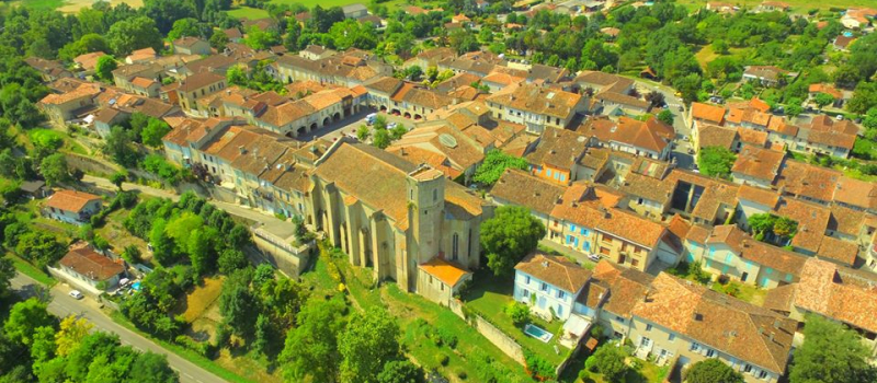 Ciel, mon village !