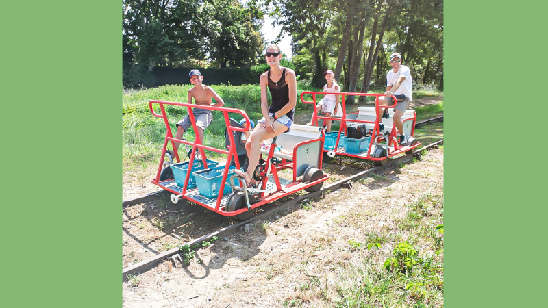 Une famille de youtubeurs sur le vélorail de Nogaro 