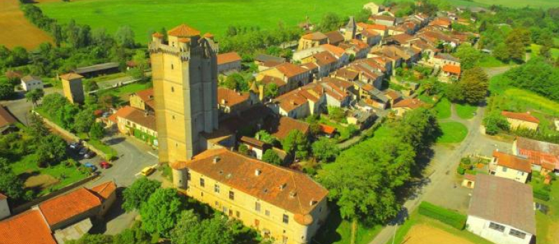Ciel, mon village !