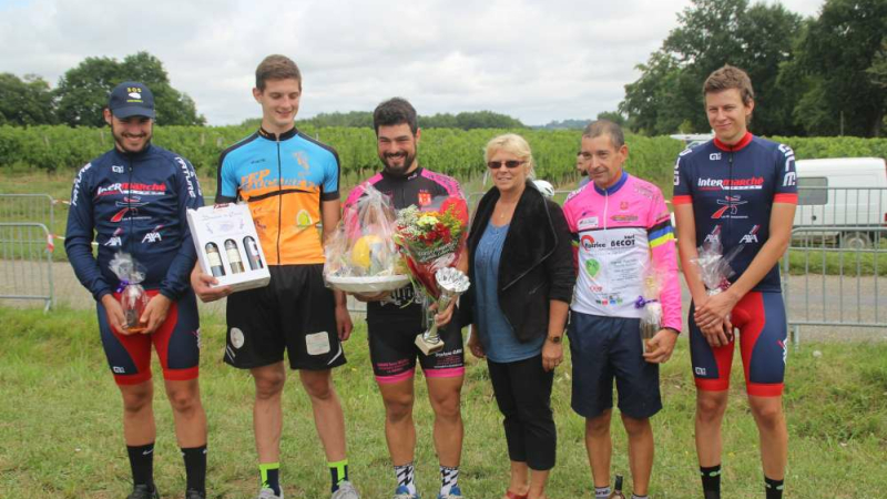 Le prix cycliste d’Arech a eu lieu