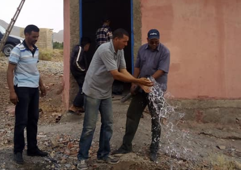 L'arrivée de l'eau, un geste banal pour nous, un miracle pour eux !