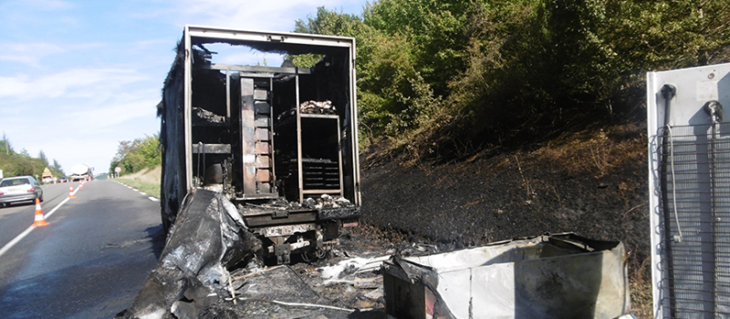 Faits Divers : Un camion s'embrase sur la RN21