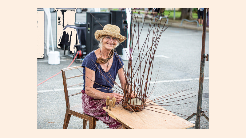 Artistes dans la rue à Aignan